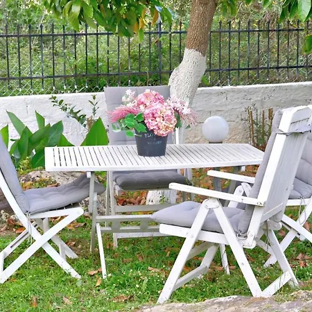 Olive Holiday home *